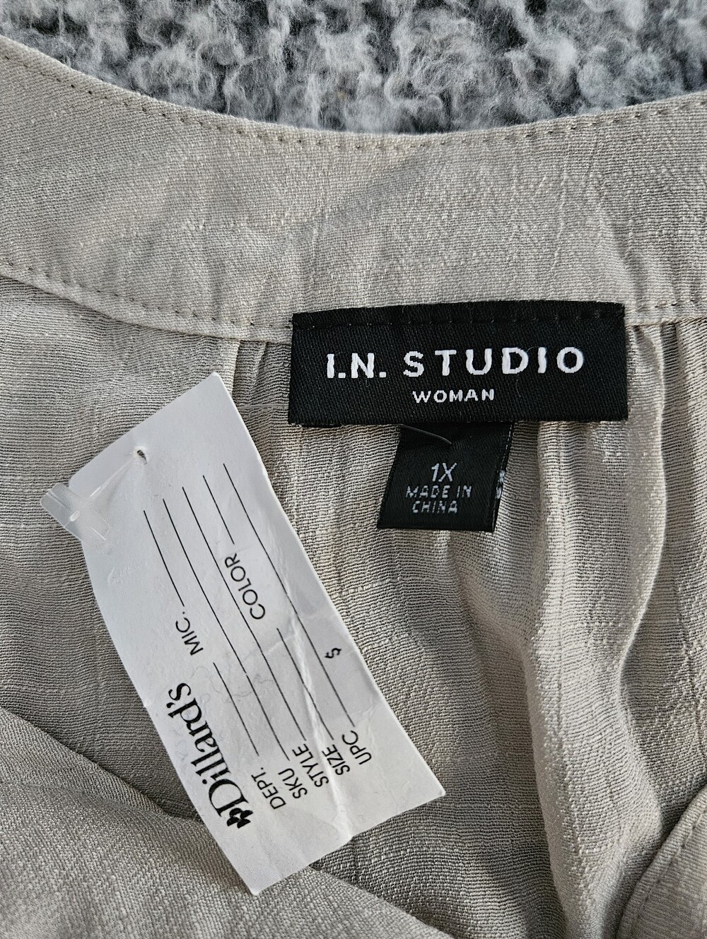 I.N. Studio Taupe Blouse 1X Roll Tab Sleeve Button Front Lace Woman Plus Top - Picture 3 of 14